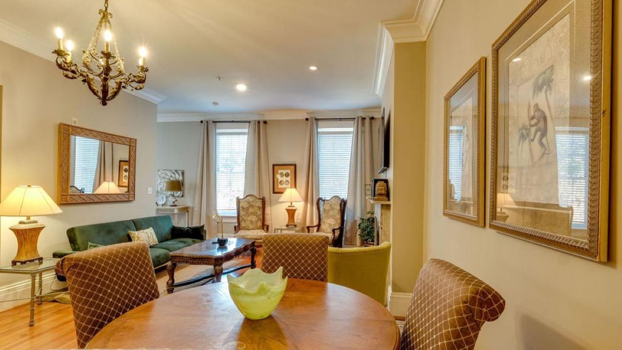201 York #3 - Homey Downtown 2 Bedroom Steps From The River Савана Екстериор снимка
