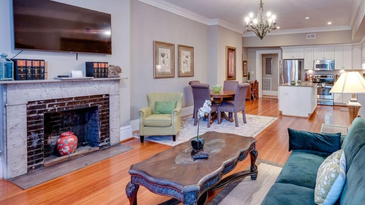 201 York #3 - Homey Downtown 2 Bedroom Steps From The River Савана Екстериор снимка