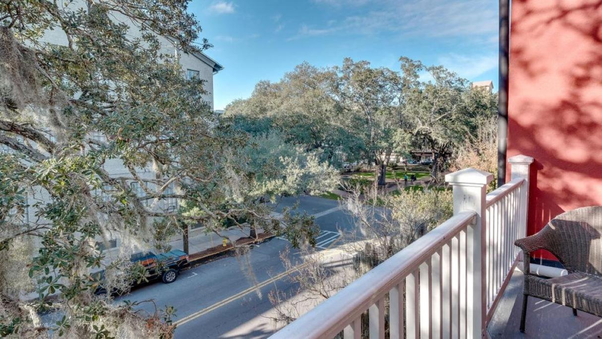 201 York #3 - Homey Downtown 2 Bedroom Steps From The River Савана Екстериор снимка